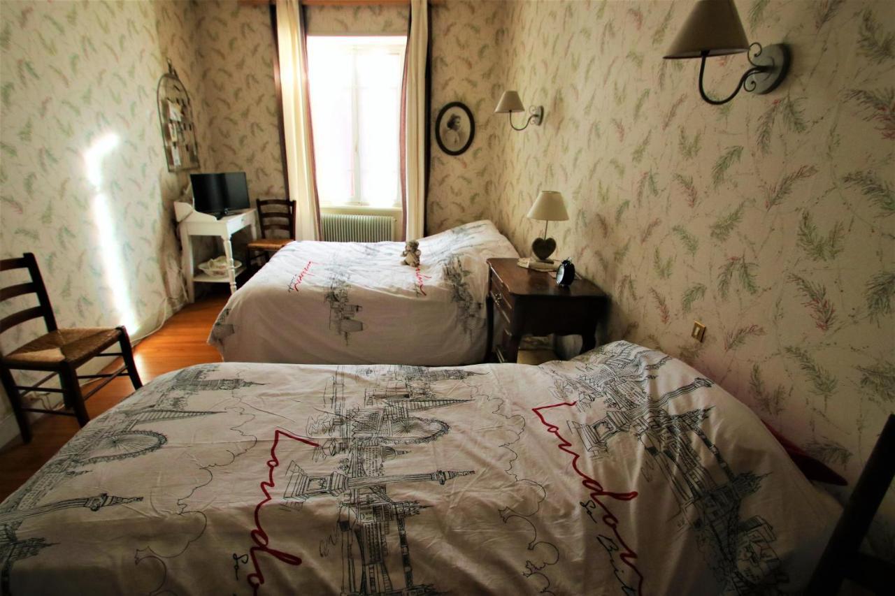 La Maison Des Chats Saint-Mary-le-Plain Eksteriør bilde
